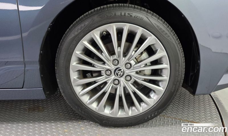 Toyota Avalon 2.5 Hybrid
