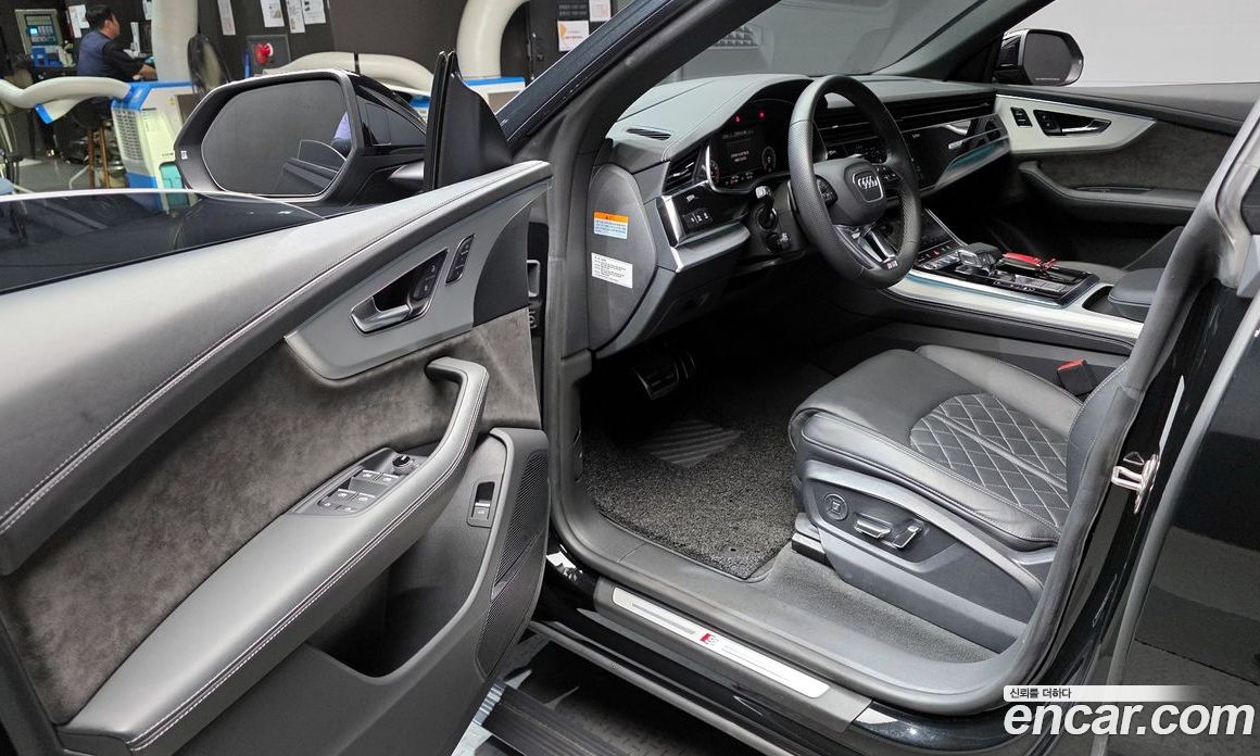 Audi Q8 55 TFSI Quattro Premium