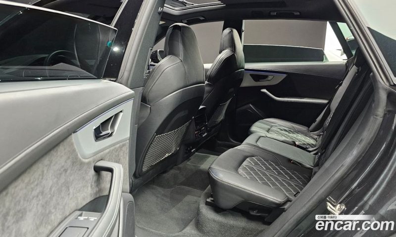 Audi Q8 55 TFSI Quattro Premium