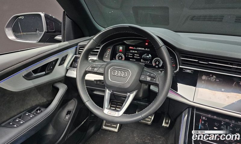 Audi Q8 55 TFSI Quattro Premium