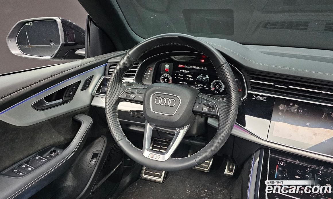 Audi Q8 55 TFSI Quattro Premium