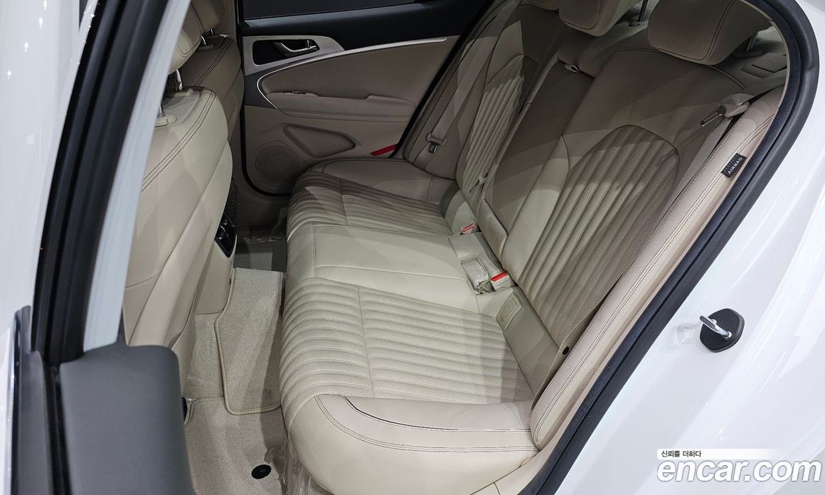 Genesis G70 Gasoline 2.0T 2WD