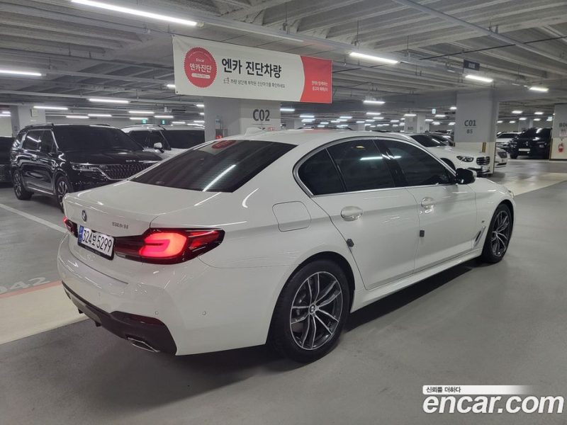 BMW 5-Series i520 M Sport