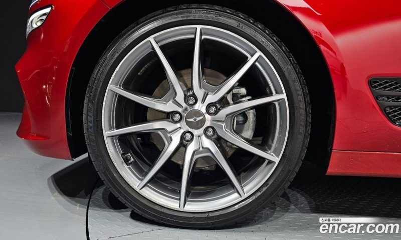 Genesis G70 Gasoline 2.0T 4WD
