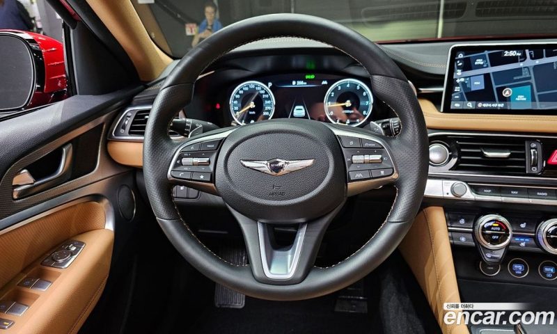 Genesis G70 Gasoline 2.0T 4WD