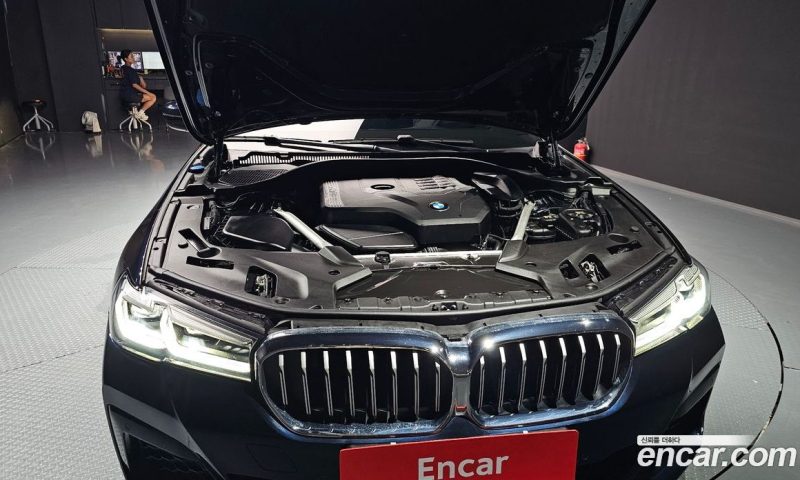 BMW 5-Series i530 M Sport Package