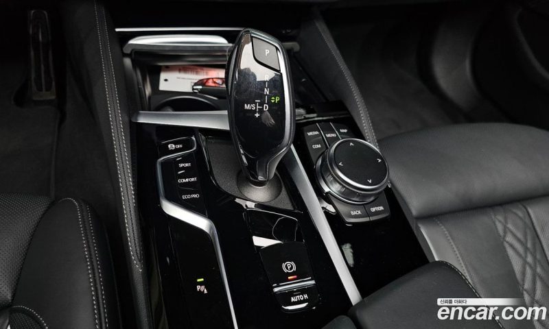 BMW 5-Series i530 M Sport Package