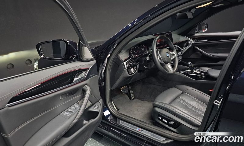 BMW 5-Series i530 M Sport Package