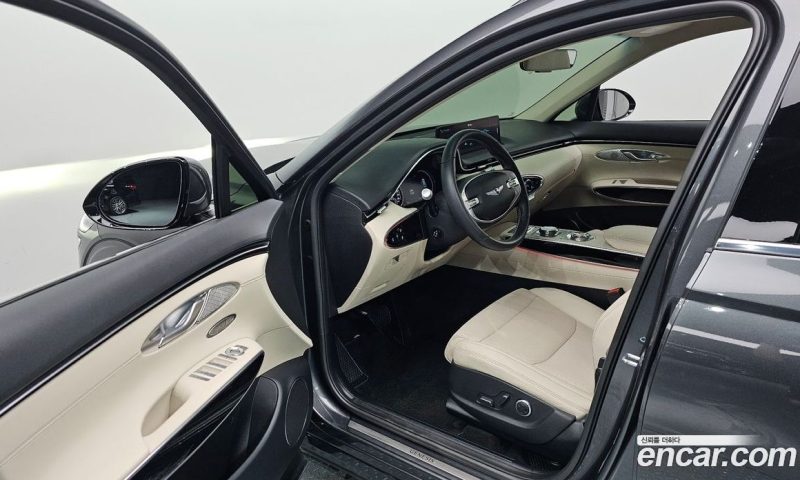 Genesis GV70 2.5T Gasoline 2WD