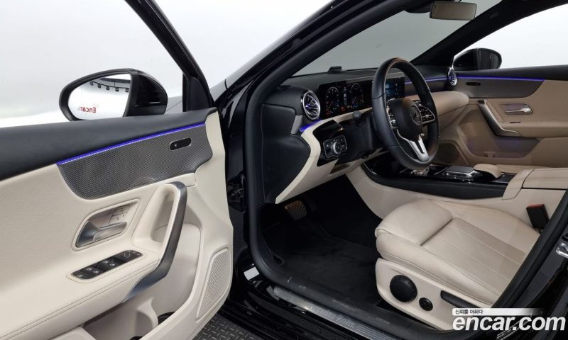 Mercedes Benz A-Class A220 Hatchback