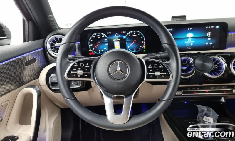 Mercedes Benz A-Class A220 Hatchback