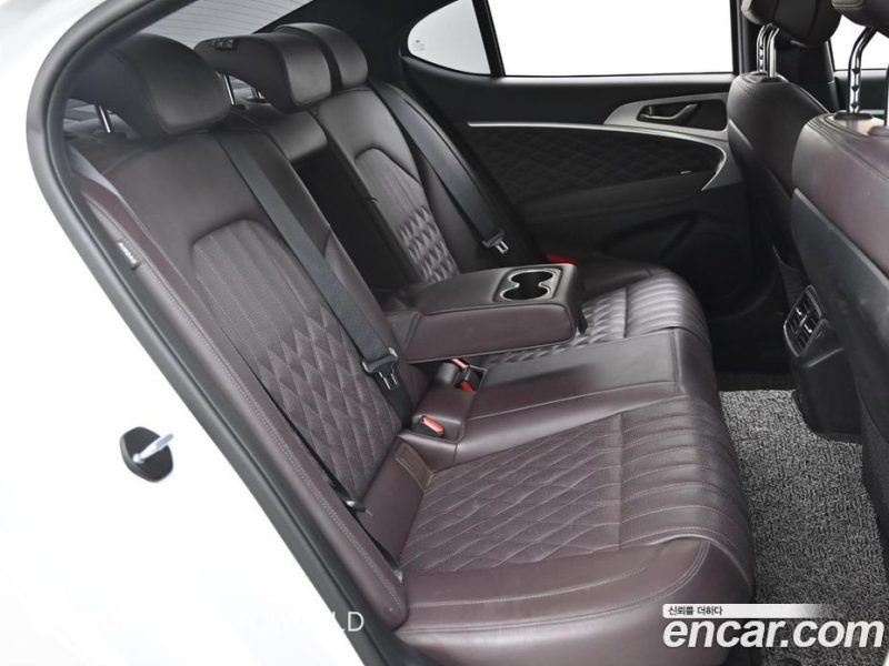 Genesis G70 Gasoline 2.0T 4WD