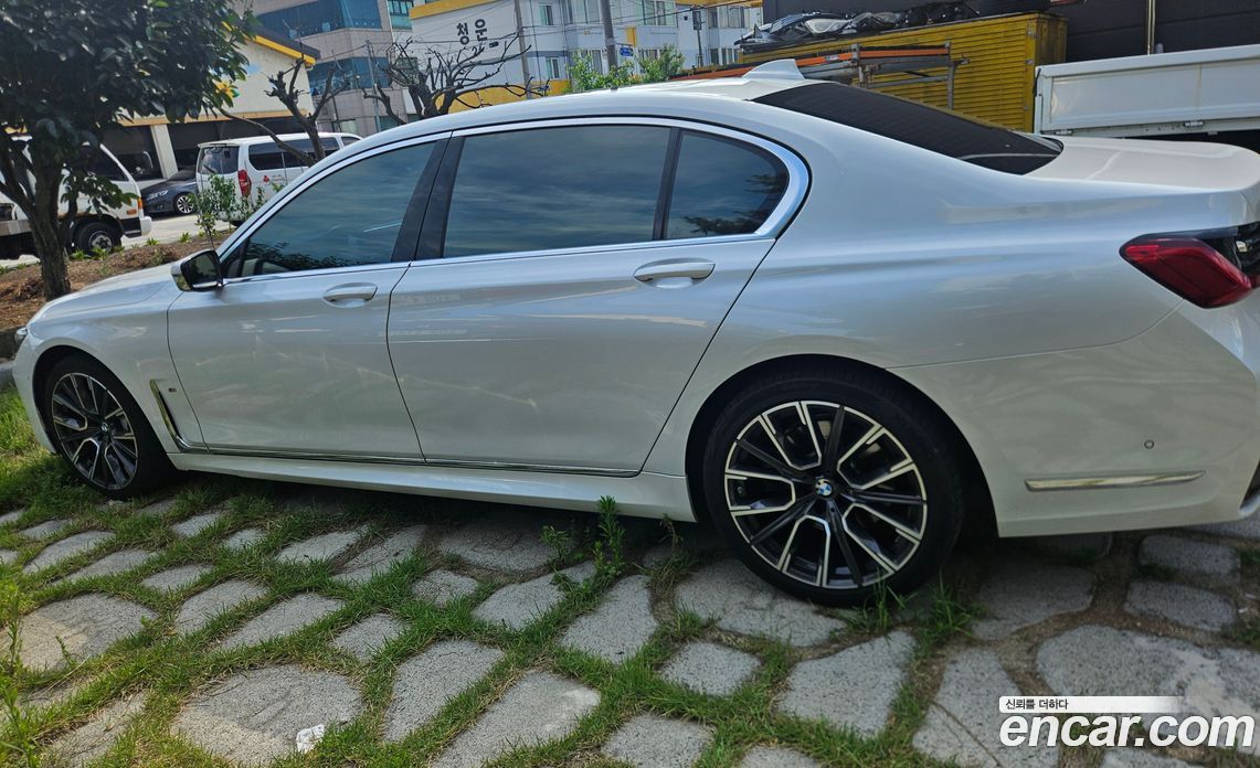 BMW 7-Series 730Ld xDrive M Sport