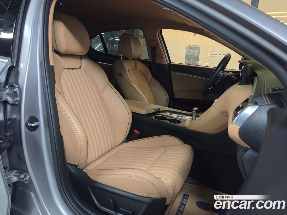 Genesis G70 Gasoline 2.0T 2WD