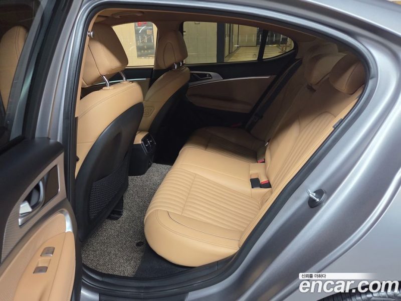 Genesis G70 Gasoline 2.0T 2WD