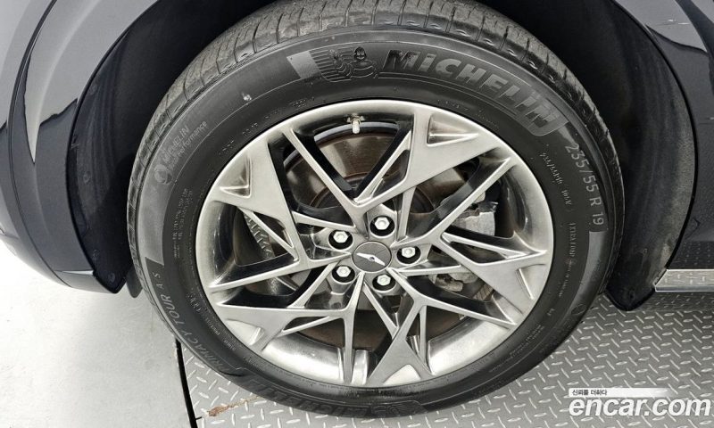 Genesis GV70 2.5T Gasoline AWD