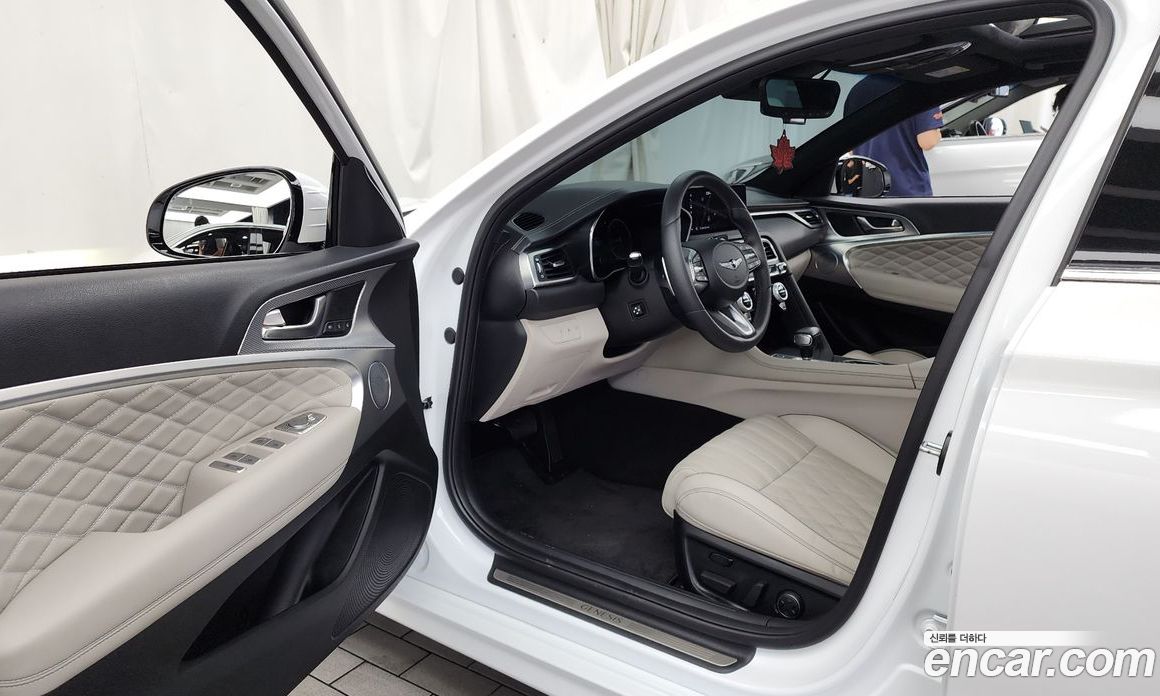 Genesis G70 Gasoline 2.0T 4WD