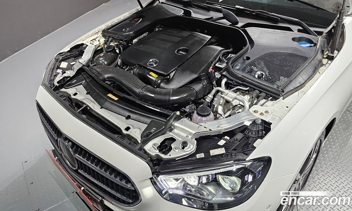 Mercedes Benz E-Class E350 4MATIC Avantgarde