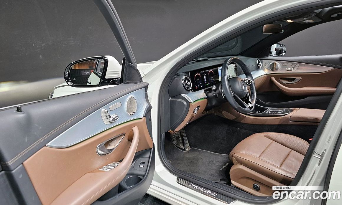Mercedes Benz E-Class E350 4MATIC Avantgarde