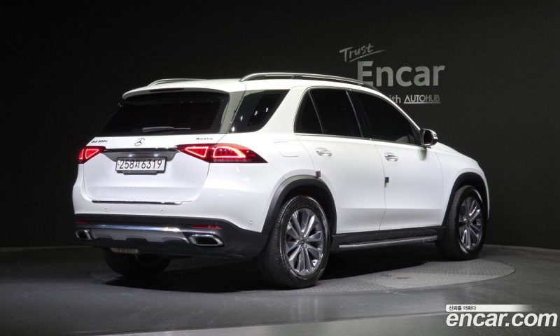 Mercedes Benz GLE-Class GLE300d 4MATIC