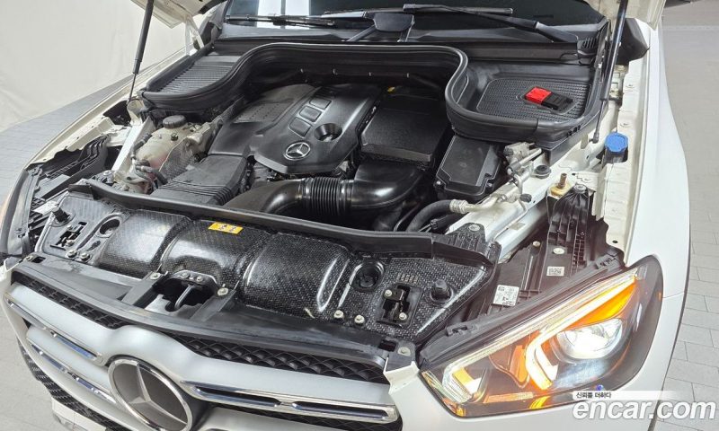 Mercedes Benz GLE-Class GLE300d 4MATIC
