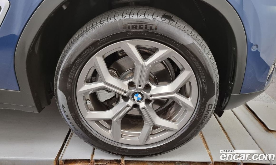 BMW X3 xDrive i20