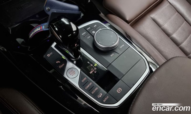 BMW X3 xDrive i20