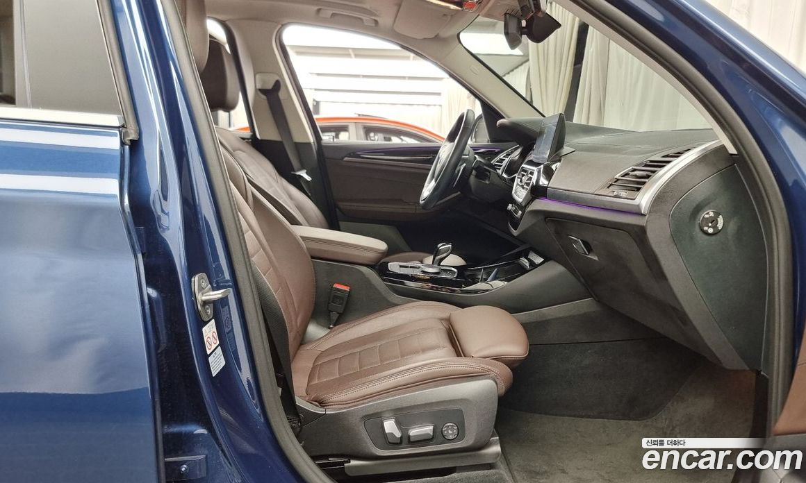 BMW X3 xDrive i20