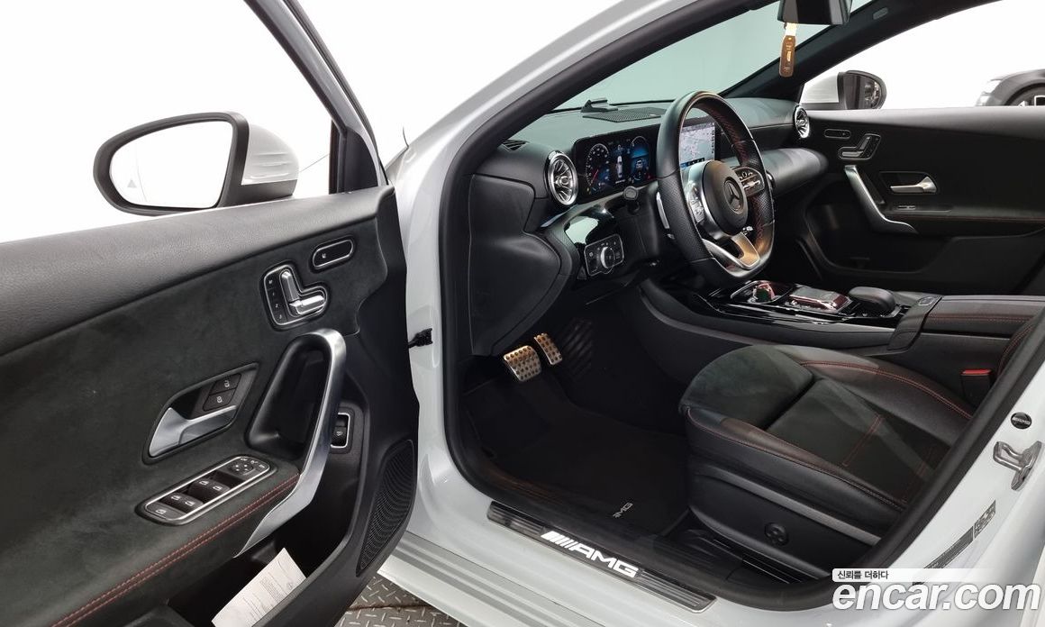Mercedes Benz A-Class AMG A35 4MATIC Sedan