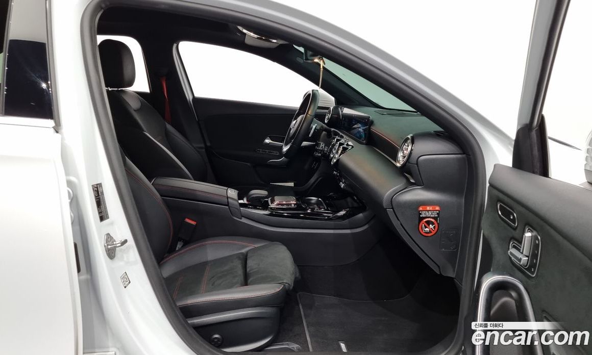 Mercedes Benz A-Class AMG A35 4MATIC Sedan