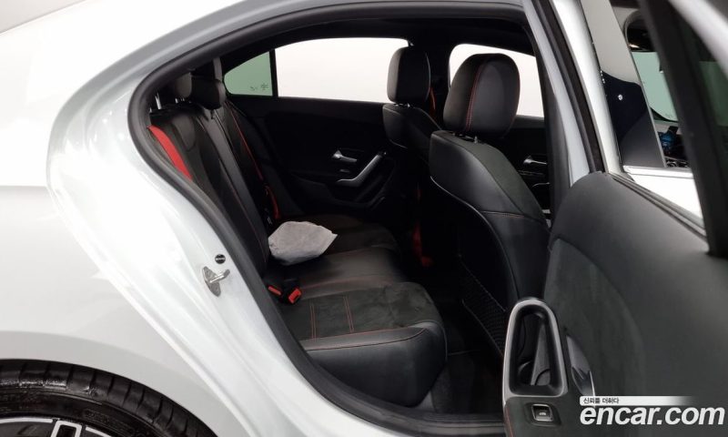 Mercedes Benz A-Class AMG A35 4MATIC Sedan