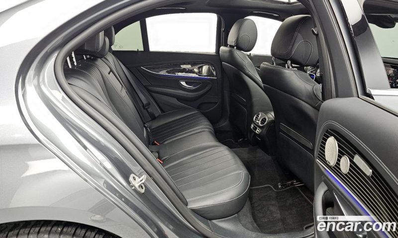 Mercedes Benz E-Class E450 4MATIC Exclusive