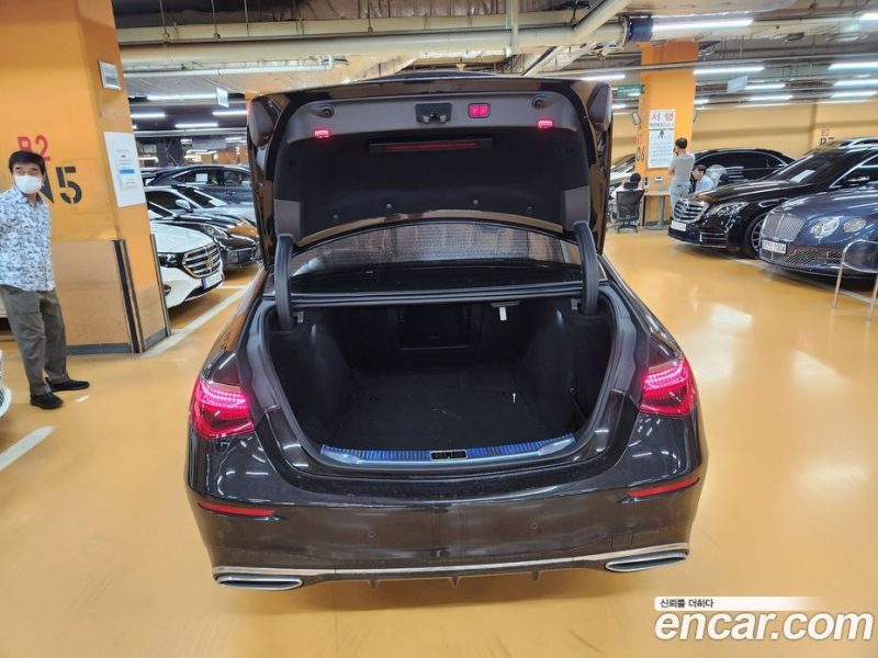 Mercedes Benz S-Class S400 D 4MATIC