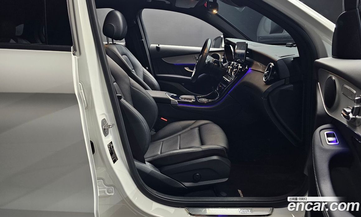Mercedes Benz GLC-Class GLC220 D 4MATIC Coupe