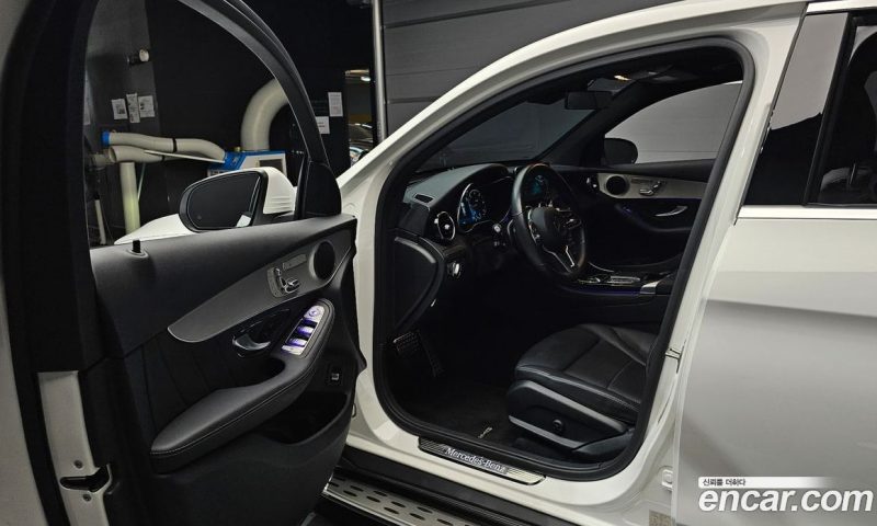 Mercedes Benz GLC-Class GLC220 D 4MATIC Coupe