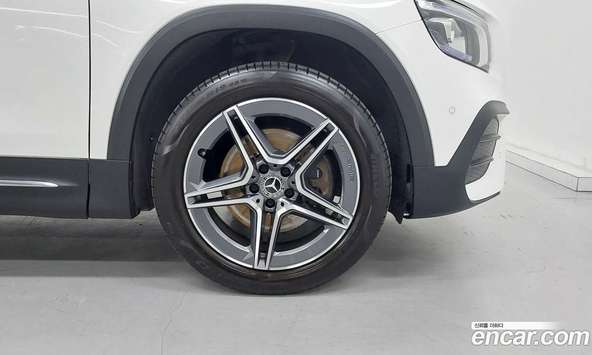 Mercedes Benz GLB-Class GLB250 4MATIC