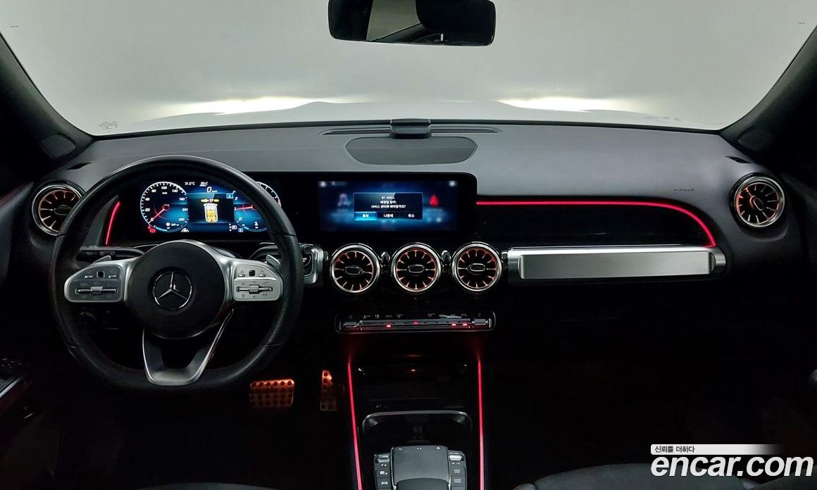 Mercedes Benz GLB-Class GLB250 4MATIC
