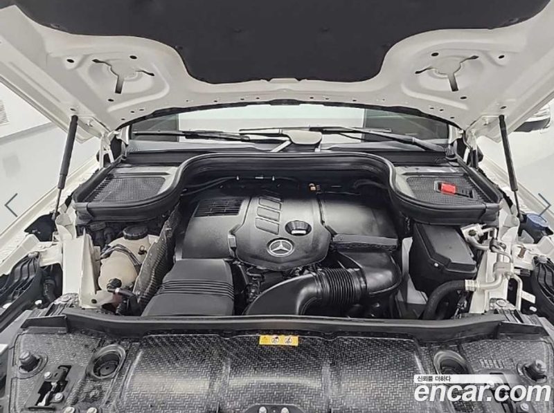 Mercedes Benz GLE-Class GLE300d 4MATIC