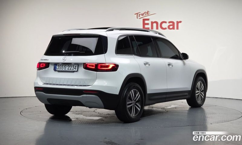 Mercedes Benz GLB-Class GLB200 D