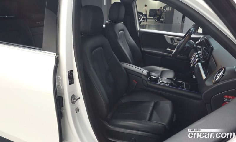 Mercedes Benz GLB-Class GLB200 D