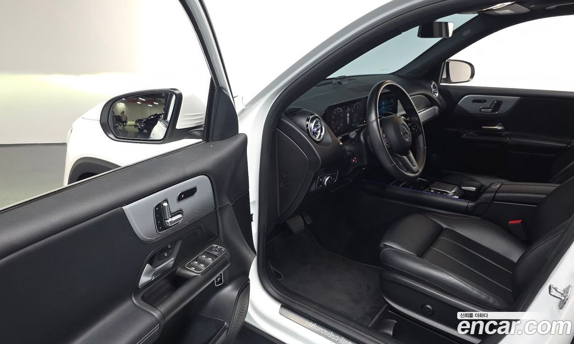 Mercedes Benz GLB-Class GLB200 D