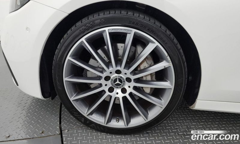 Mercedes Benz E-Class E350 4MATIC AMG Line