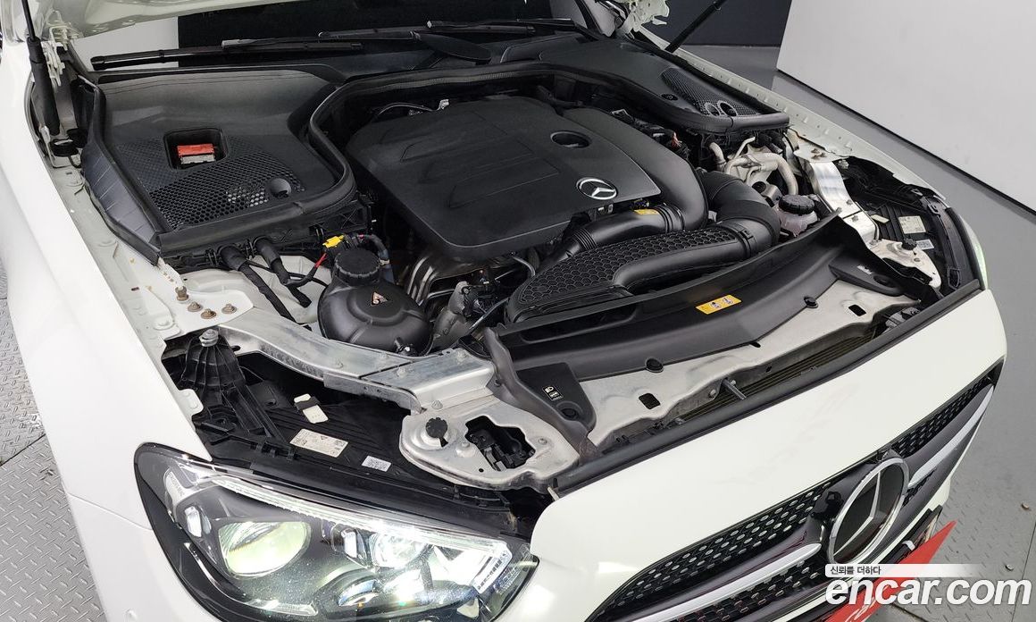 Mercedes Benz E-Class E350 4MATIC AMG Line