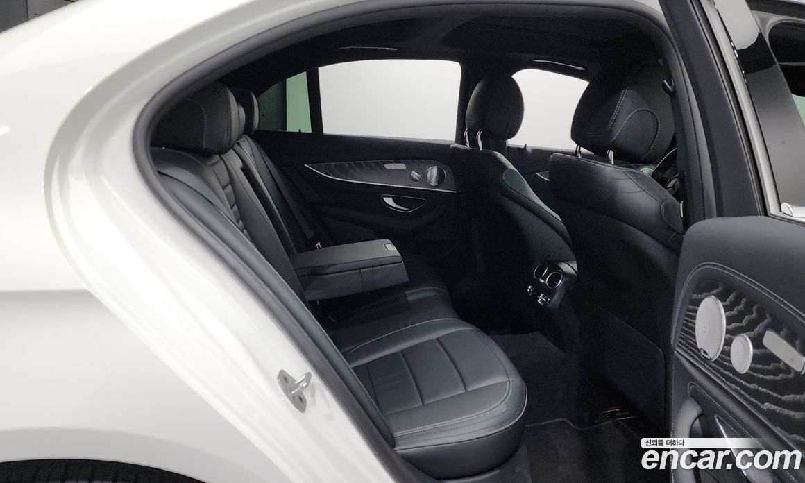 Mercedes Benz E-Class E350 4MATIC AMG Line