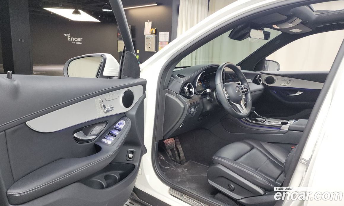 Mercedes Benz GLC-Class GLC220 D 4MATIC