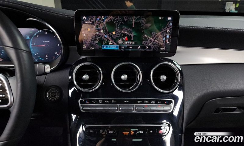 Mercedes Benz GLC-Class GLC220 D 4MATIC
