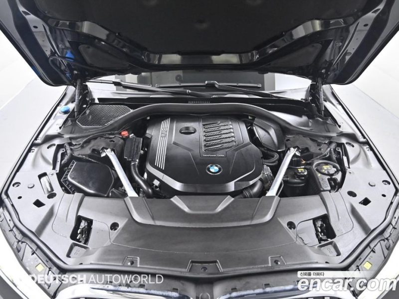 BMW 7-Series 740Li xDrive Design Pure Excellence