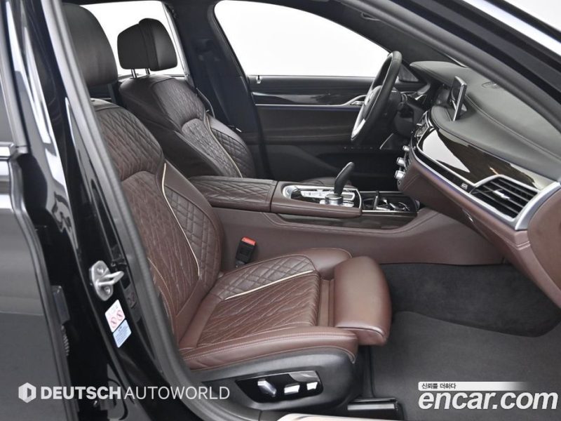 BMW 7-Series 740Li xDrive Design Pure Excellence