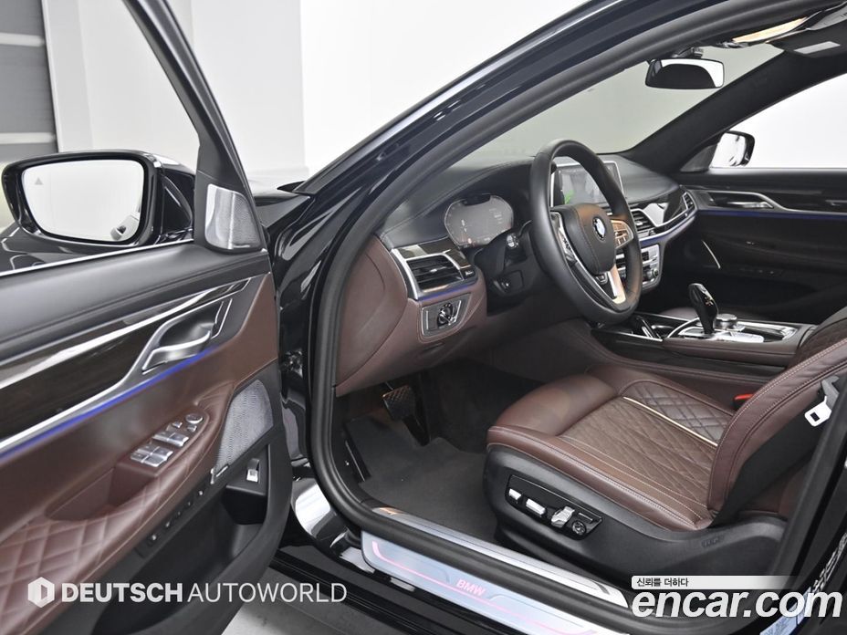 BMW 7-Series 740Li xDrive Design Pure Excellence