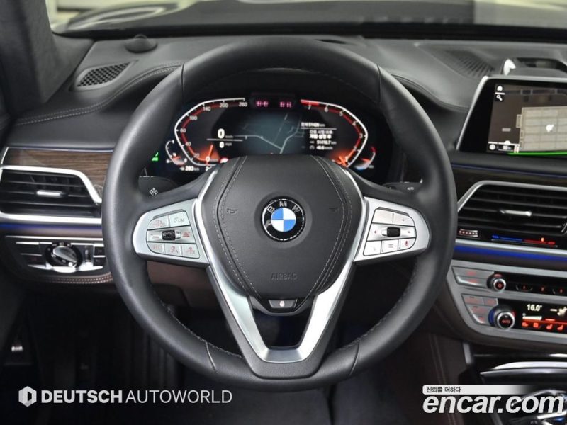 BMW 7-Series 740Li xDrive Design Pure Excellence